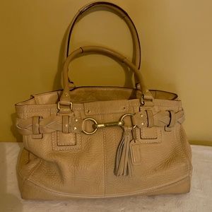 🌸LAST CHANCE🌸 Yellow Pebbled Leather Coach Bag